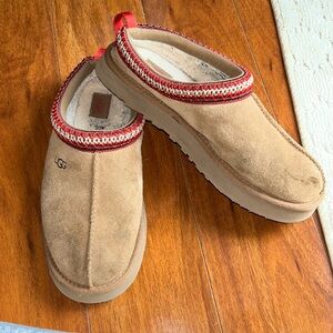 Ugg kids tazz chestnut - size 6 youth